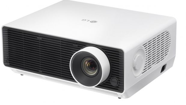 Bild LG ProBeam BF50NST