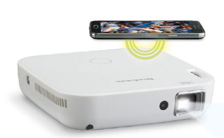 Bild Brookstone Wireless Mobile Projector
